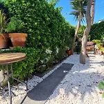 Cozy Garden T1 Near The Apartment