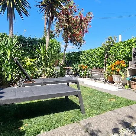 Апартаменти Cozy Garden T1 Near The *